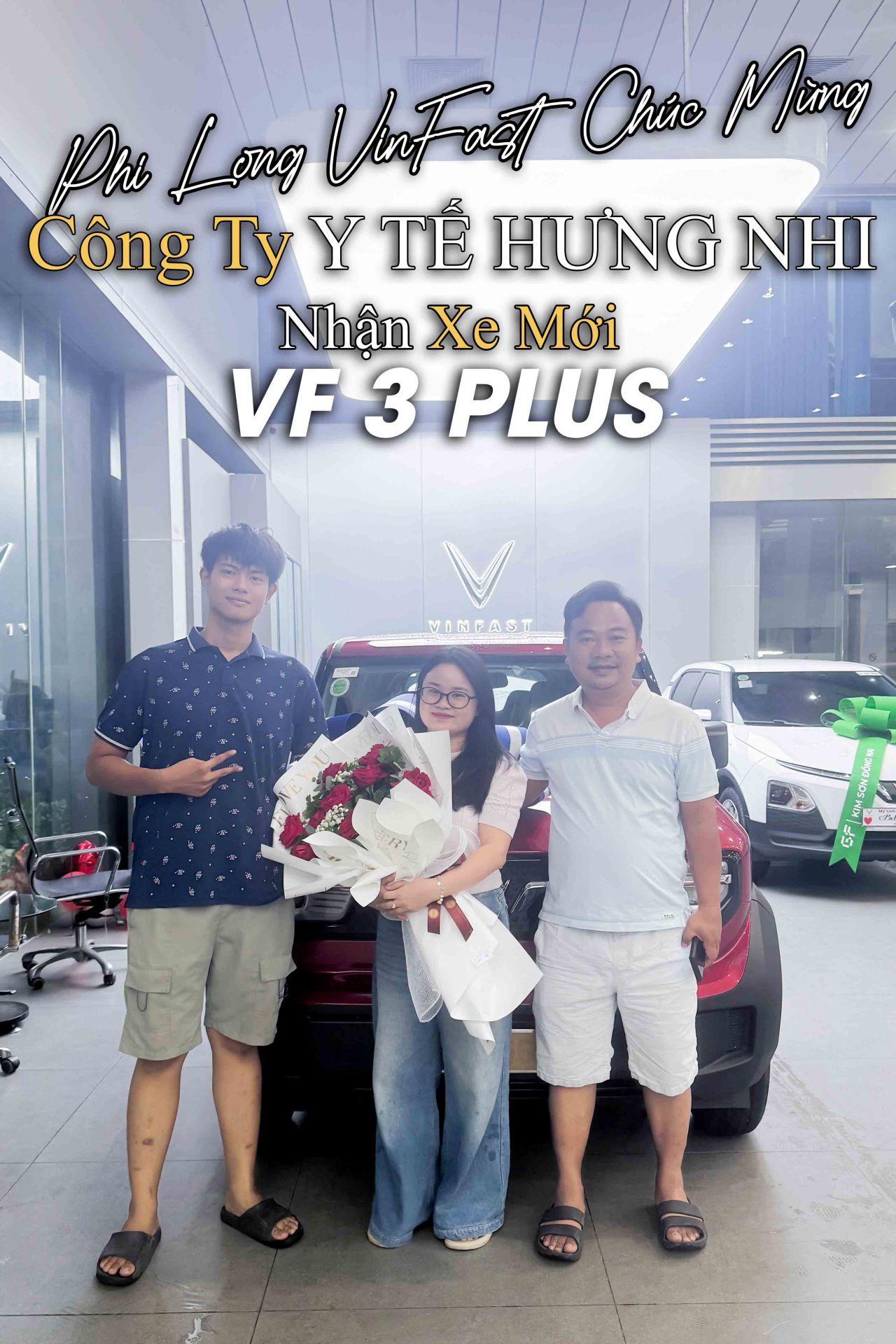 Khách hàng nhận xe VinFast