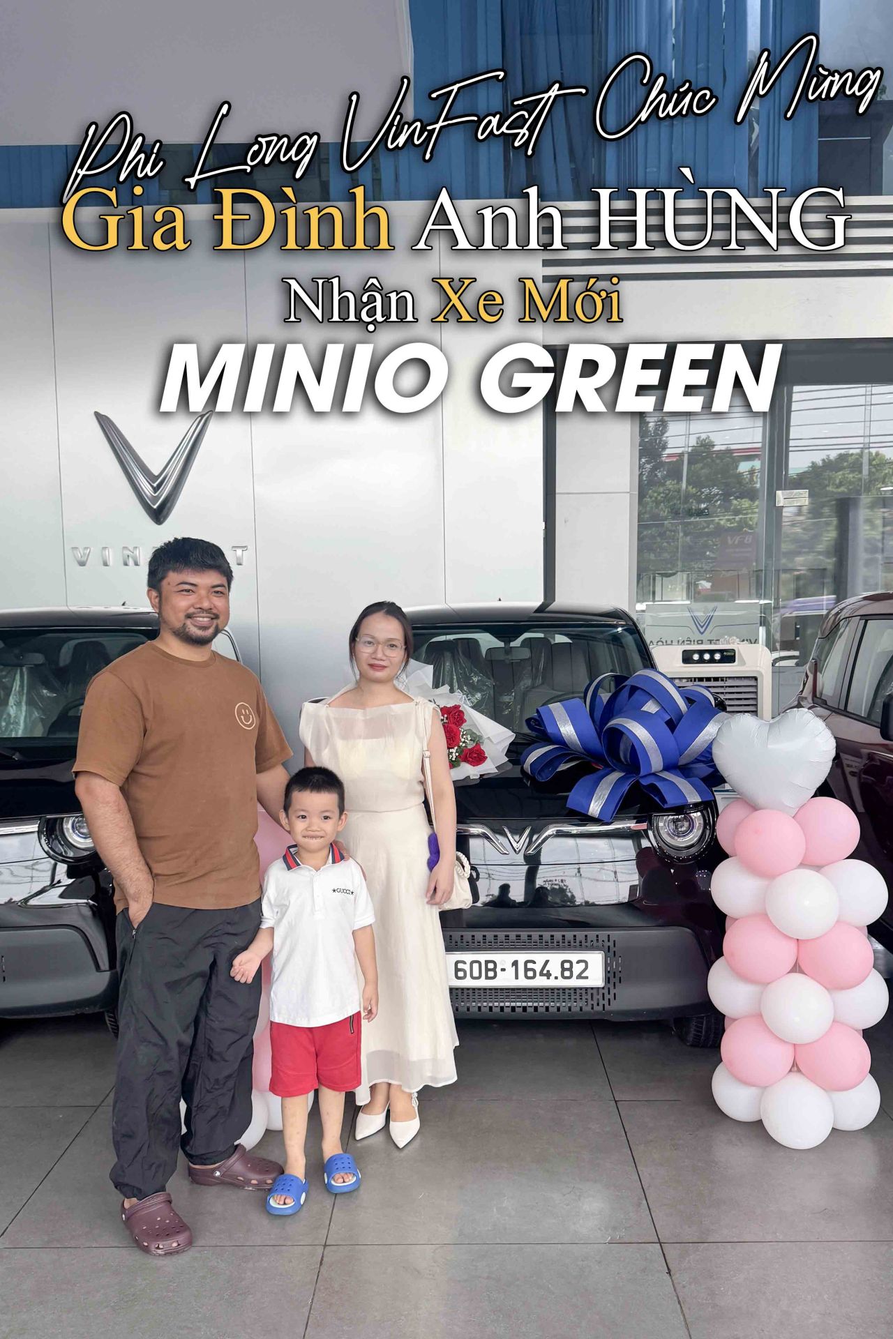 Khách hàng nhận xe VinFast