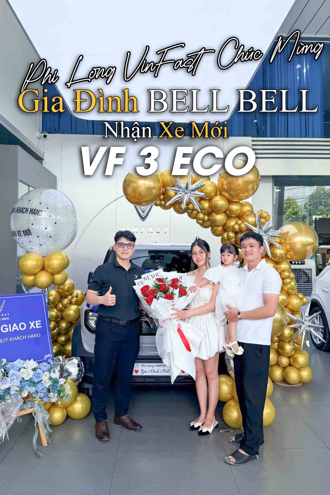 Khách hàng nhận xe VinFast